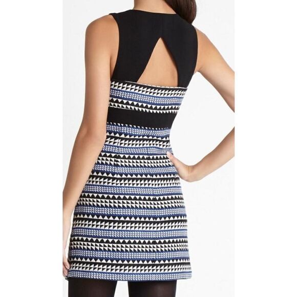 BCBGENERATIONS BLUE & BLACK STRIPED JACQUARD DRESS SZ.8 EUC - Picture 2 of 10